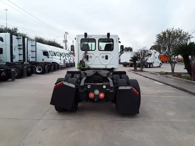 2015 FREIGHTLINER/MERCEDES CASCADIA 125