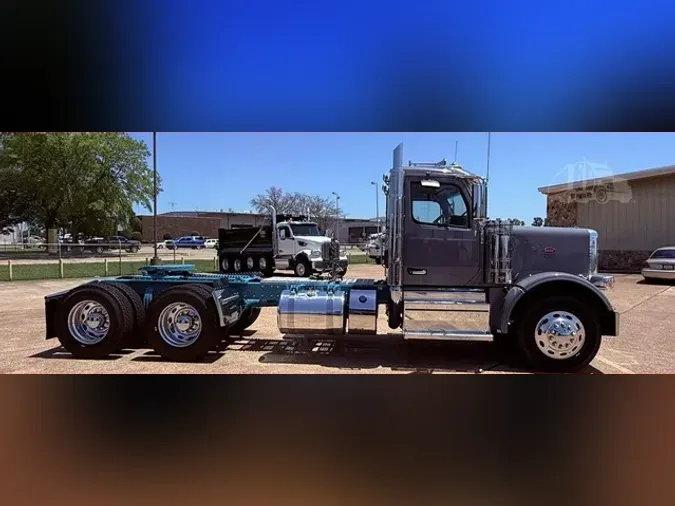2026 PETERBILT 589