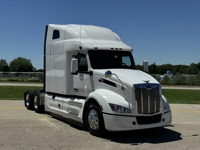 2022 PETERBILT 579