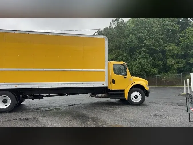 2019 Freightliner Business Class M2 106