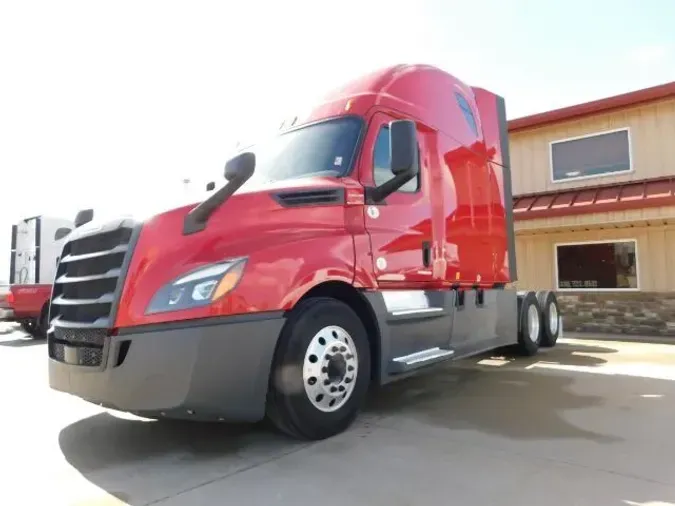 2020 Freightliner Cascadia