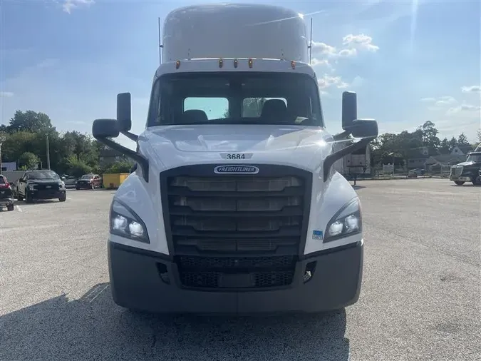 2018 FREIGHTLINER CA116