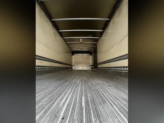 2018 FREIGHTLINER M2 106