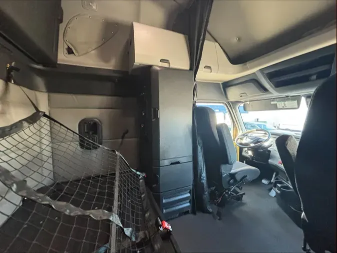 2021 Freightliner Cascadia 12600982cea3fc4ede79f9f75f24a48632d