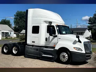 2022 INT LT625 6x4