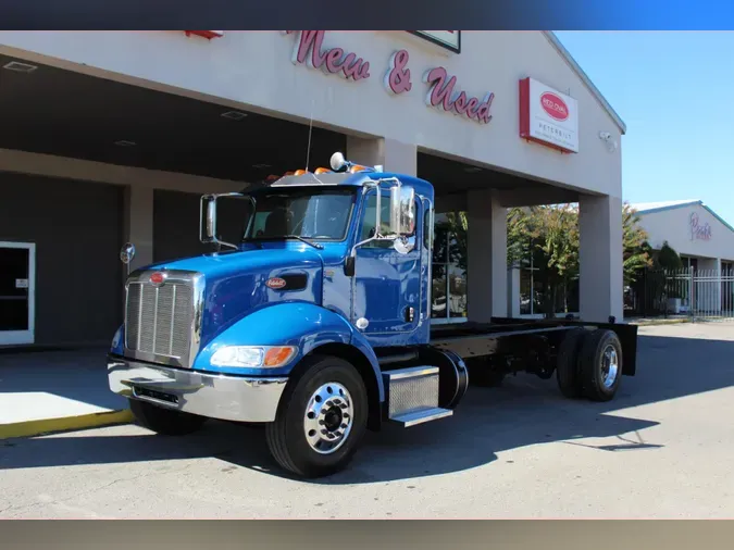 2021 Peterbilt 337