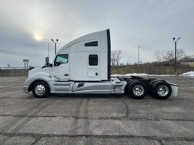 2022 Kenworth T680