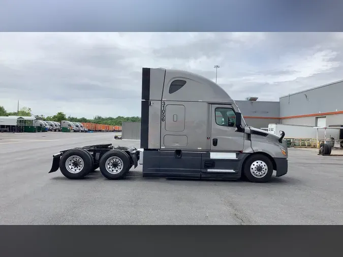 2024 Freightliner Cascadia