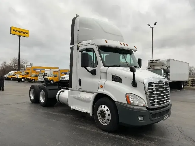 2016 Freightliner X11364ST00aaf54a5fabe3cd58e8e789d5338791