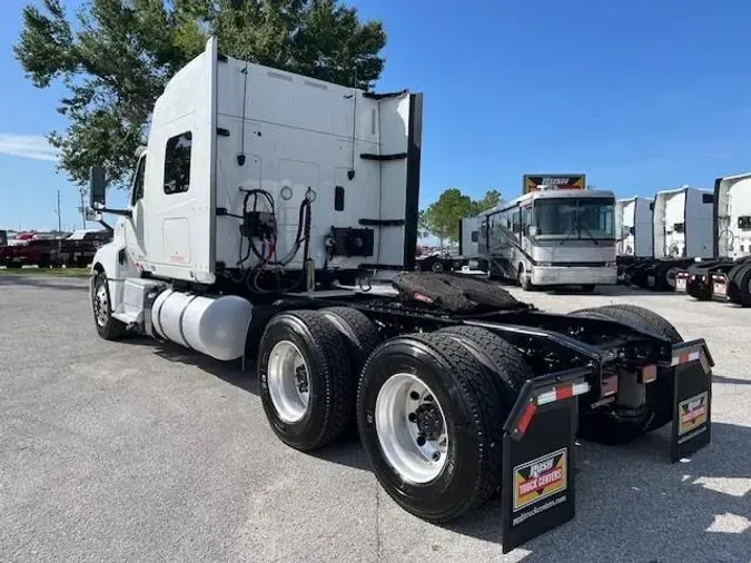 2021 International LT625