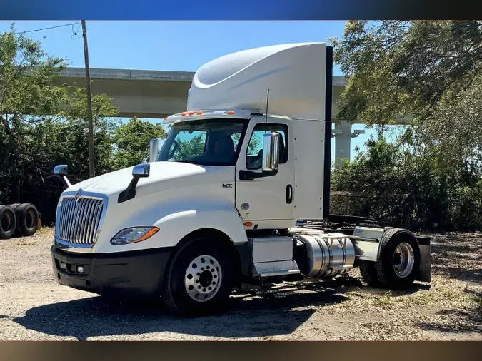 2022 INT LT625 4x2