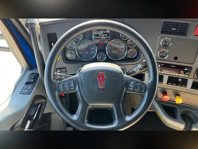 2021 KENWORTH T680