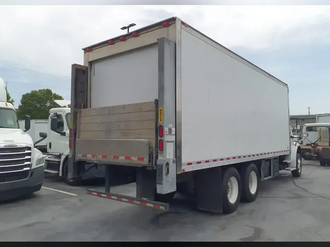 2018 FREIGHTLINER M2 106