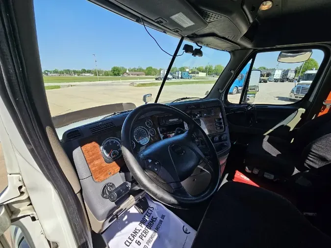 2016 FREIGHTLINER CASCADIA