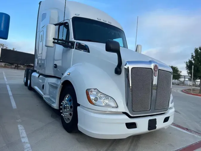 2022 Kenworth T680