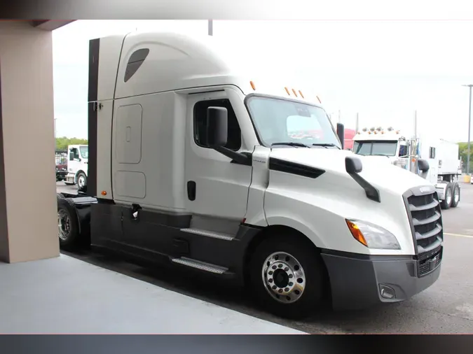 2020 Freightliner Cascadia