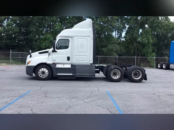 2020 Freightliner Cascadia