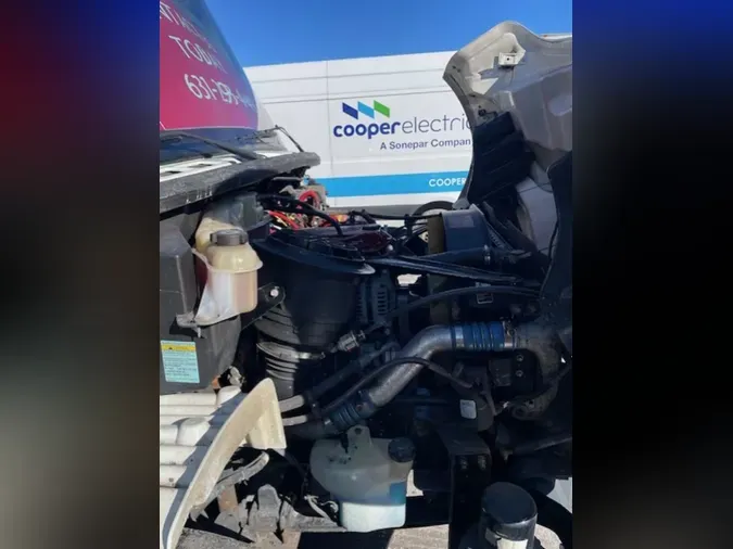 2019 FREIGHTLINER/MERCEDES M2 106