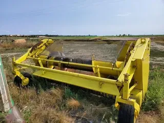 2002 John Deere 630A