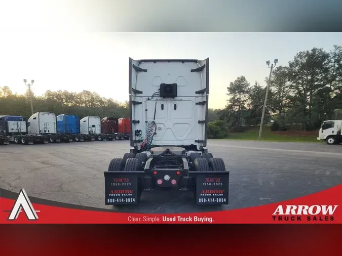 2021 FREIGHTLINER CA126