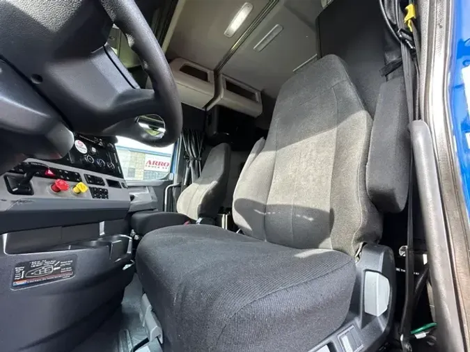2020 FREIGHTLINER CA126