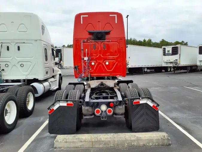 2019 FREIGHTLINER NEW CASCADIA PX12664