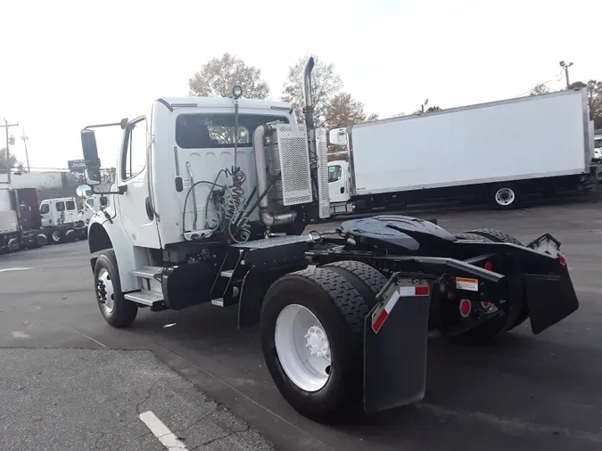 2017 FREIGHTLINER/MERCEDES M2 106