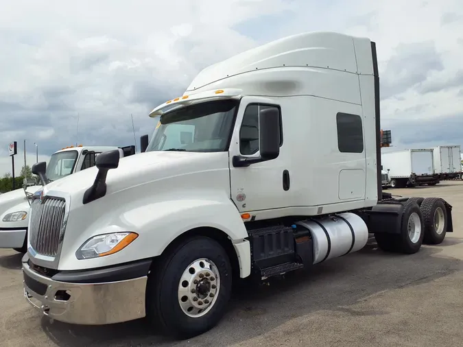 2019 NAVISTAR INTERNATIONAL LT625 SLPR CAB