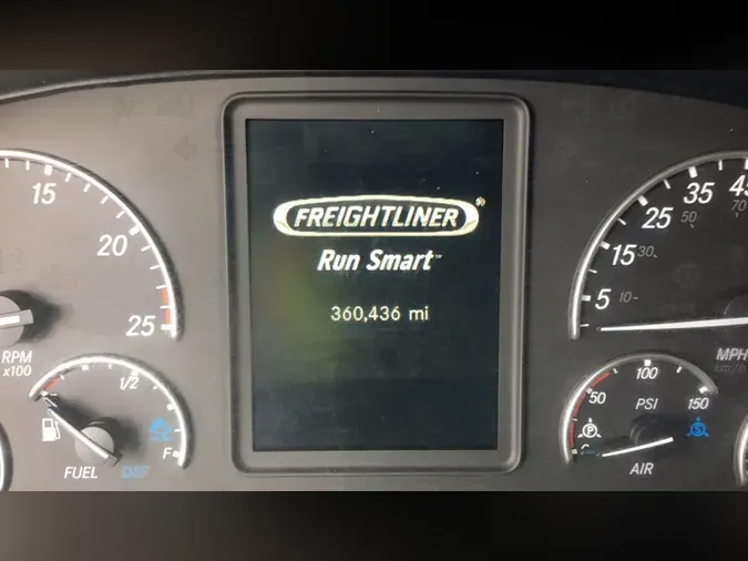 2021 Freightliner Cascadia 126