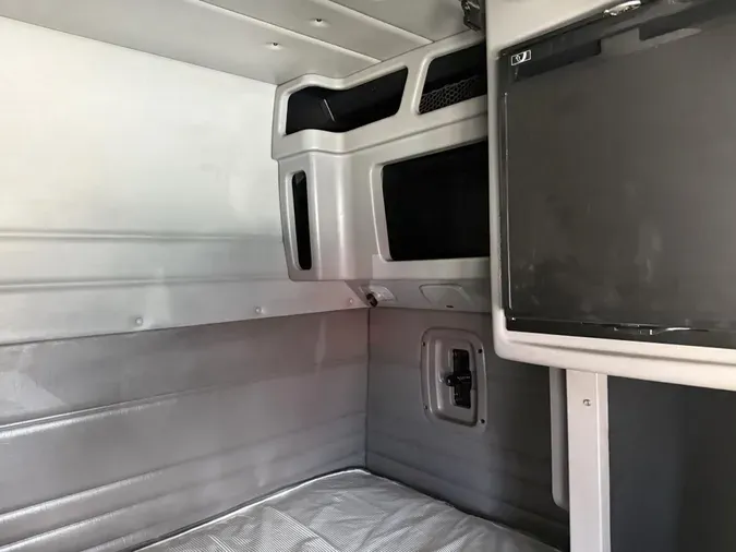 2019 Peterbilt 389