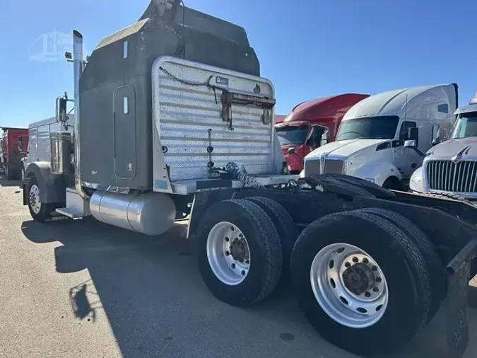 1990 PETERBILT 379EXHD00caead65ccd35f6b8bb69c0f656cf70