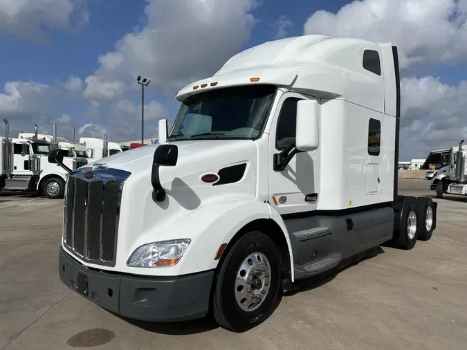 2021 Peterbilt 579