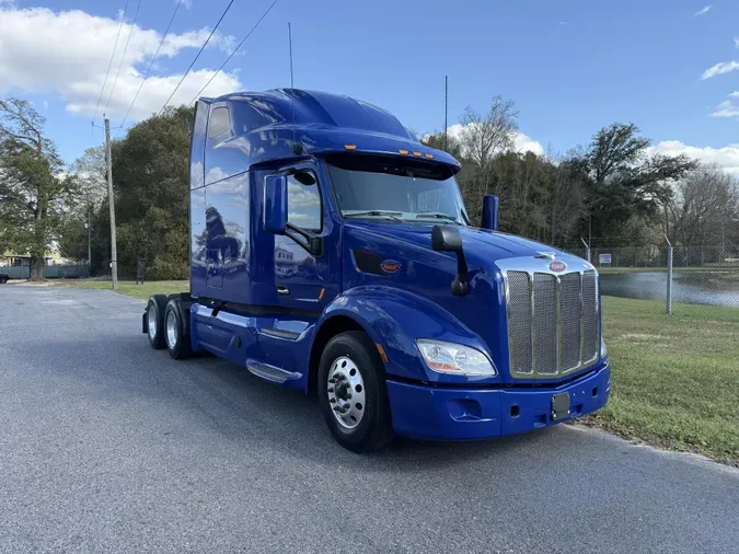 2022 Peterbilt 579