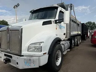2016 KENWORTH T880