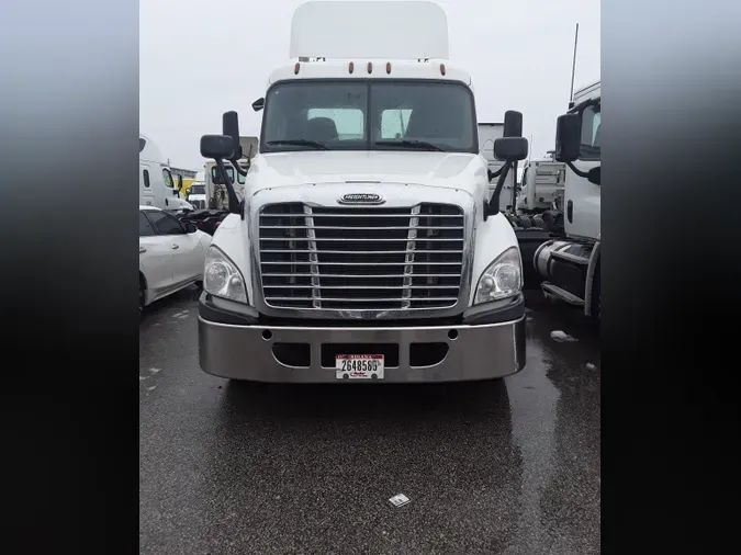 2014 FREIGHTLINER/MERCEDES CASCADIA 125