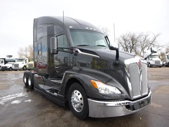 2023 Kenworth T680
