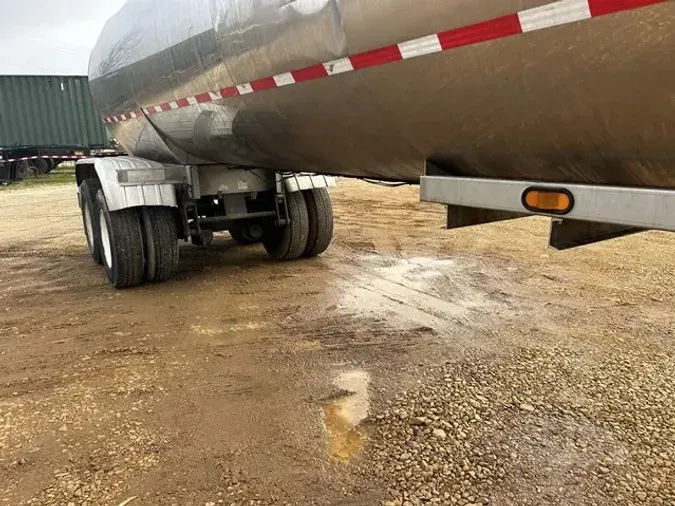 1997 WALKER 00d53297eaa4a0d91a9285cb92ff641c