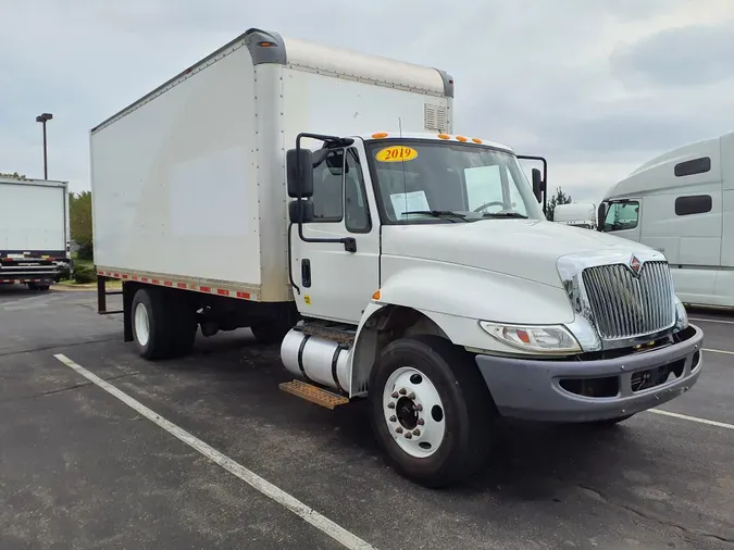 2019 NAVISTAR INTERNATIONAL 4300