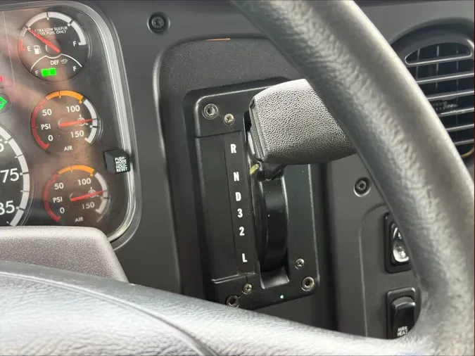 2019 Freightliner M2