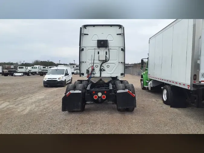 2019 FREIGHTLINER/MERCEDES CASCADIA