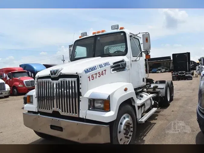 2015 WESTERN STAR 4700
