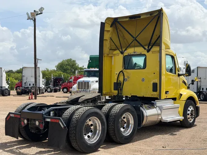 2023 Peterbilt 579