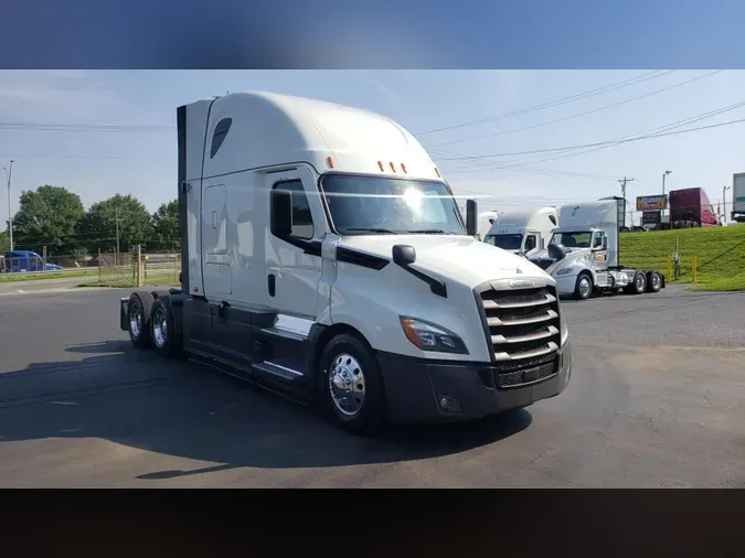 2020 Freightliner Cascadia