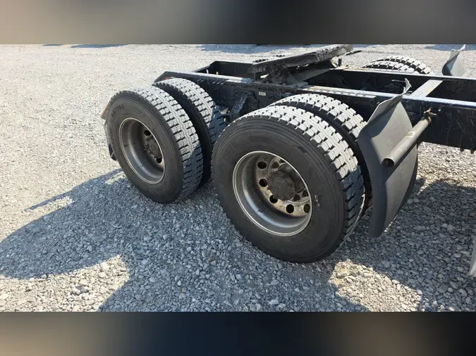 2018 Volvo VNL300