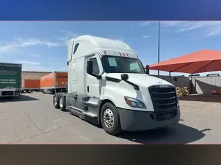 2023 Freightliner Cascadia 126