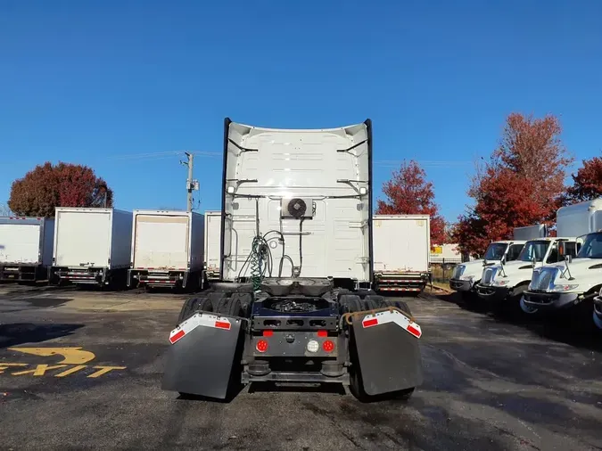 2019 VOLVO VNL64T-760