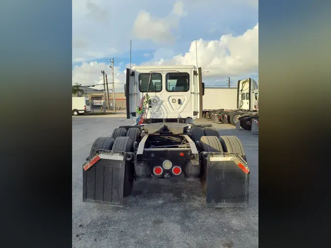 2018 FREIGHTLINER/MERCEDES CASCADIA 12500f53c29db29011ddc7364986c80325f