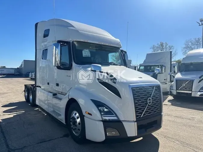 2025 VOLVO VNL64T760