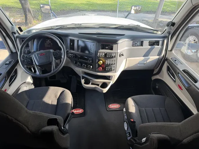 2022 Peterbilt 579010253714d5b807b0515ace325e360ff