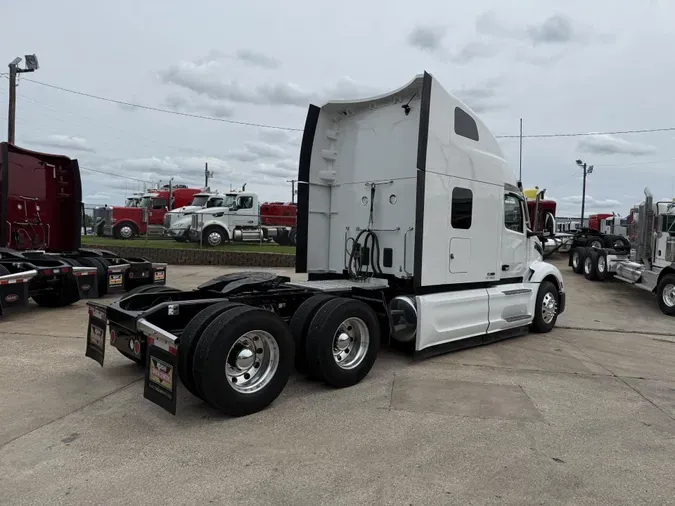 2023 Peterbilt 579